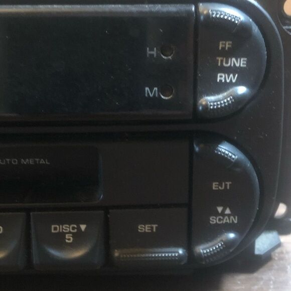 Daimler Chrysler 2005 AM FM Cassette Player Factory Car Stereo - Picture 5 of 10